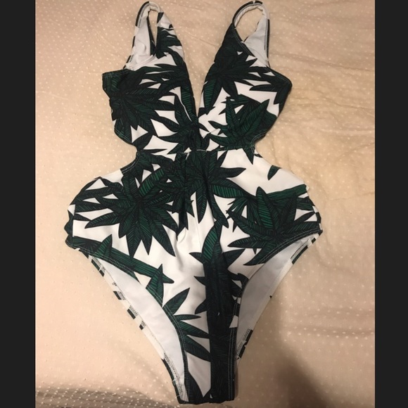 Zaful Other - Palm Leaf Print One Piece